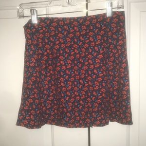 Cute flower patterned skirt!